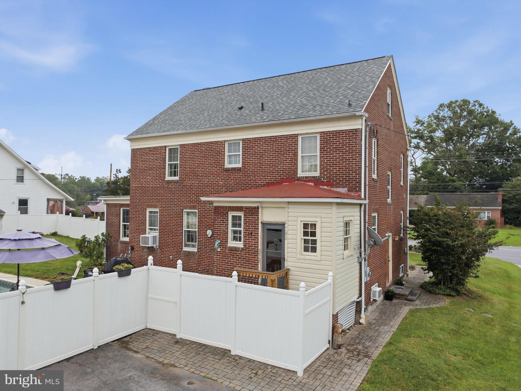 WILLIAMSPORT - Residential
