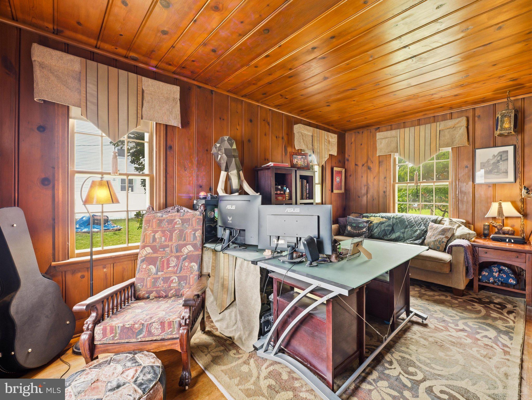 WILLIAMSPORT - Residential