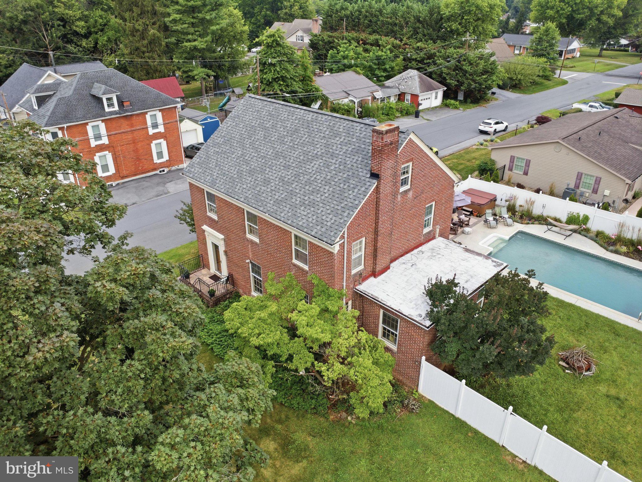 WILLIAMSPORT - Residential