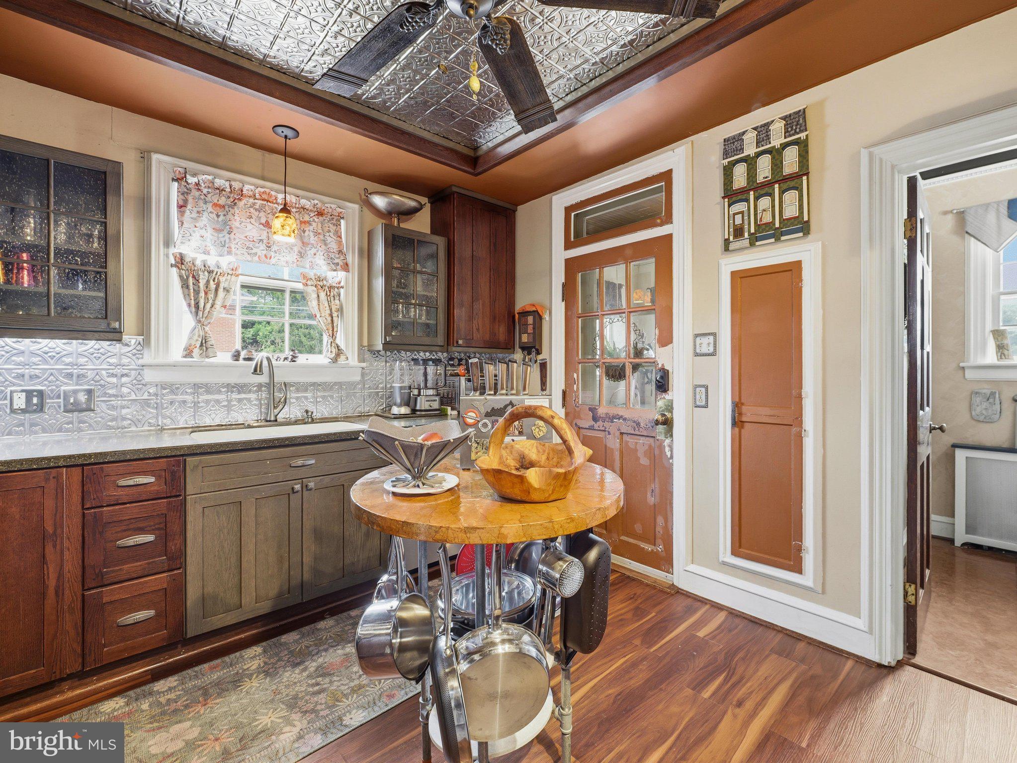 WILLIAMSPORT - Residential