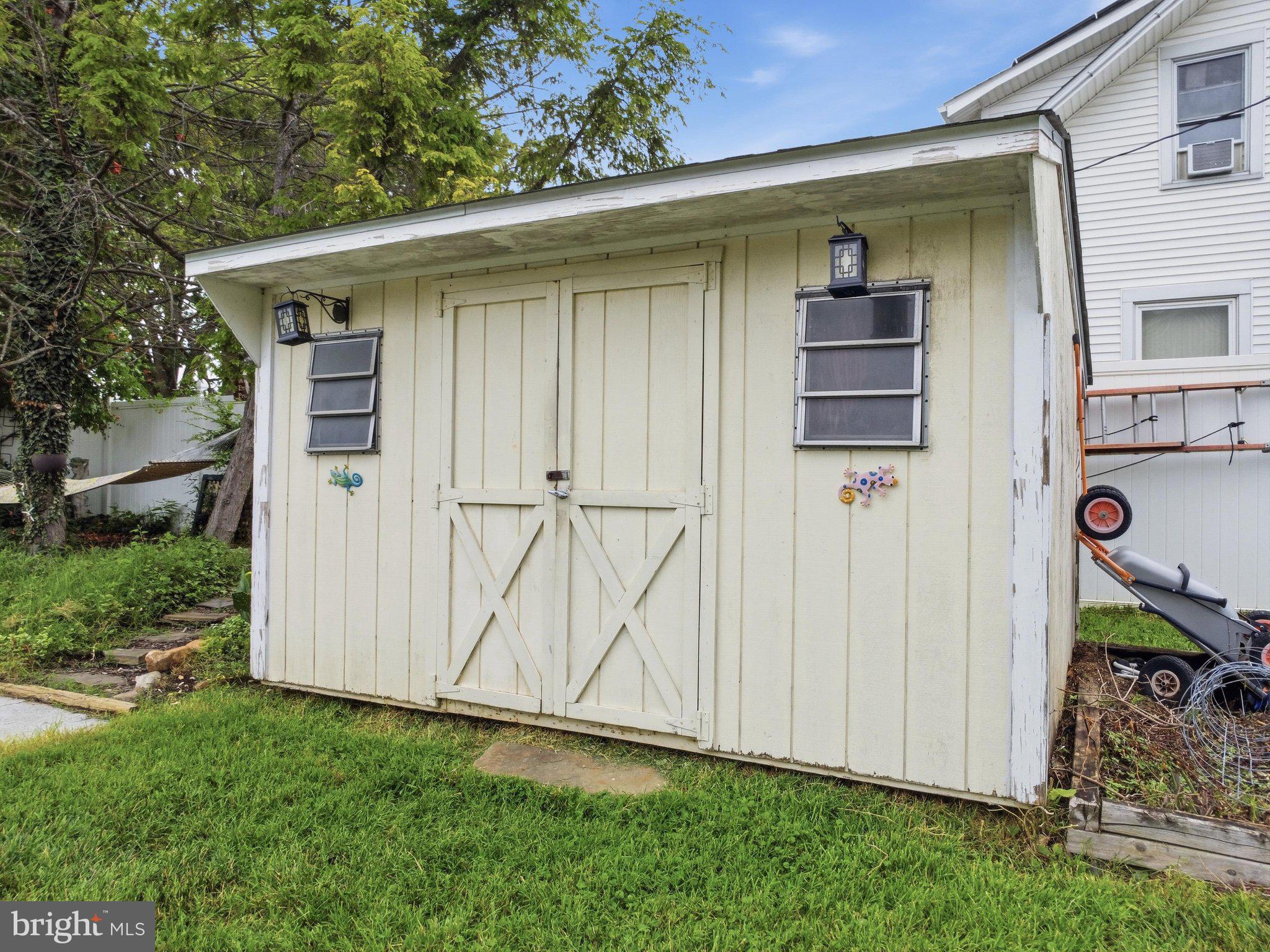 WILLIAMSPORT - Residential