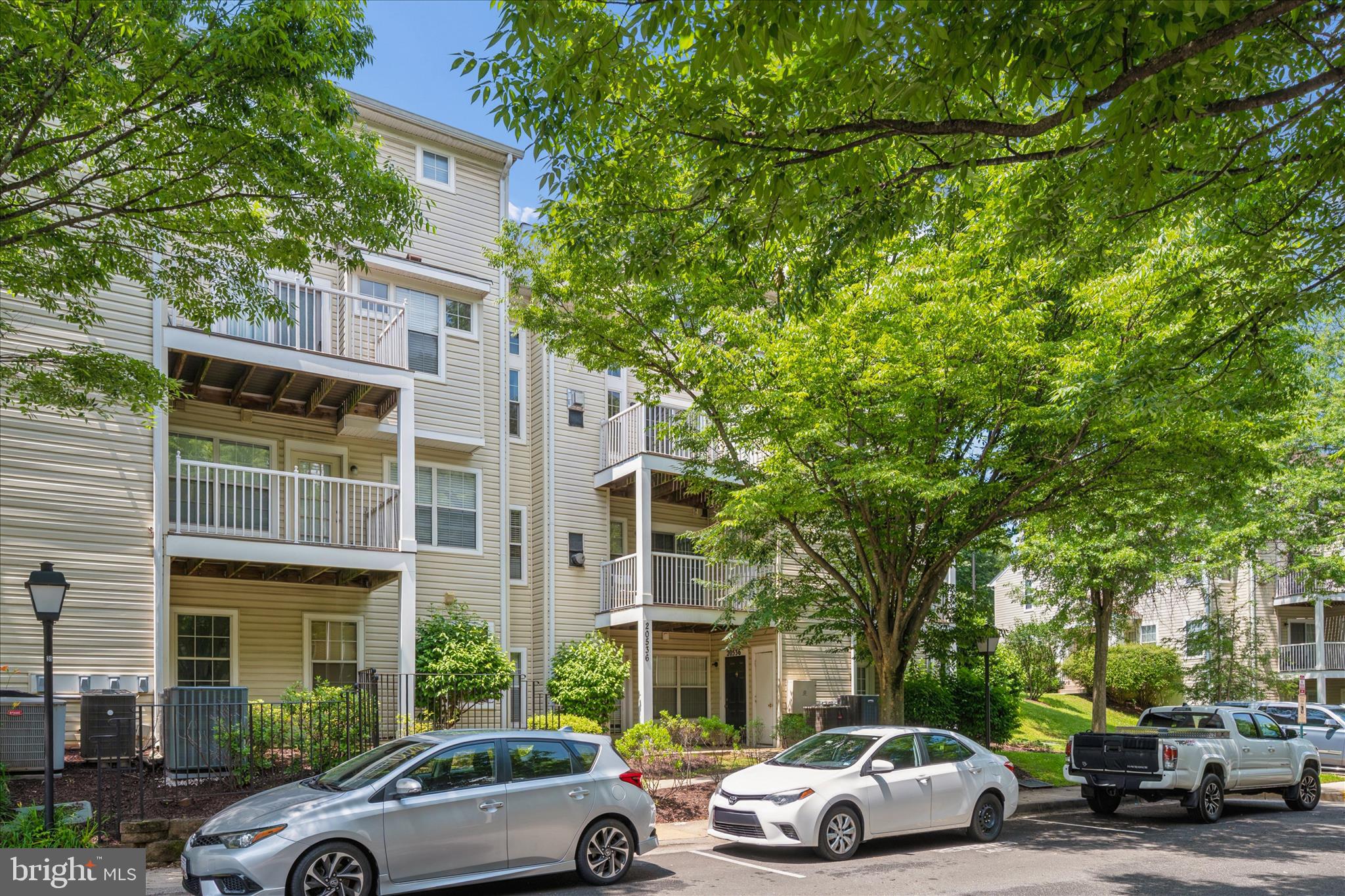 CLOVERLEAF CENTER - Residential