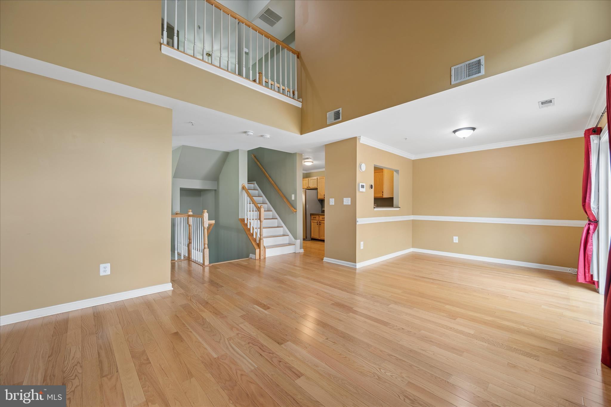 CLOVERLEAF CENTER - Residential