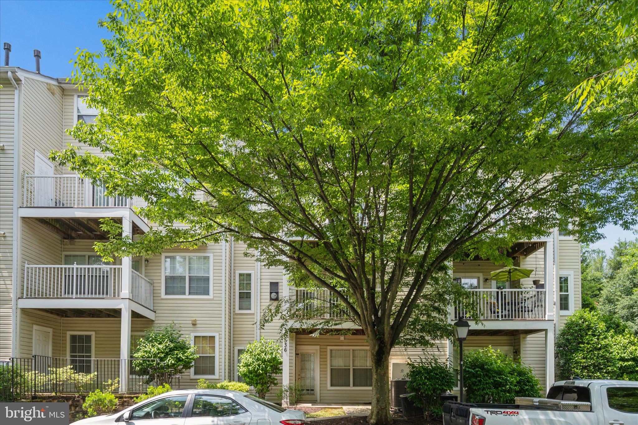 CLOVERLEAF CENTER - Residential