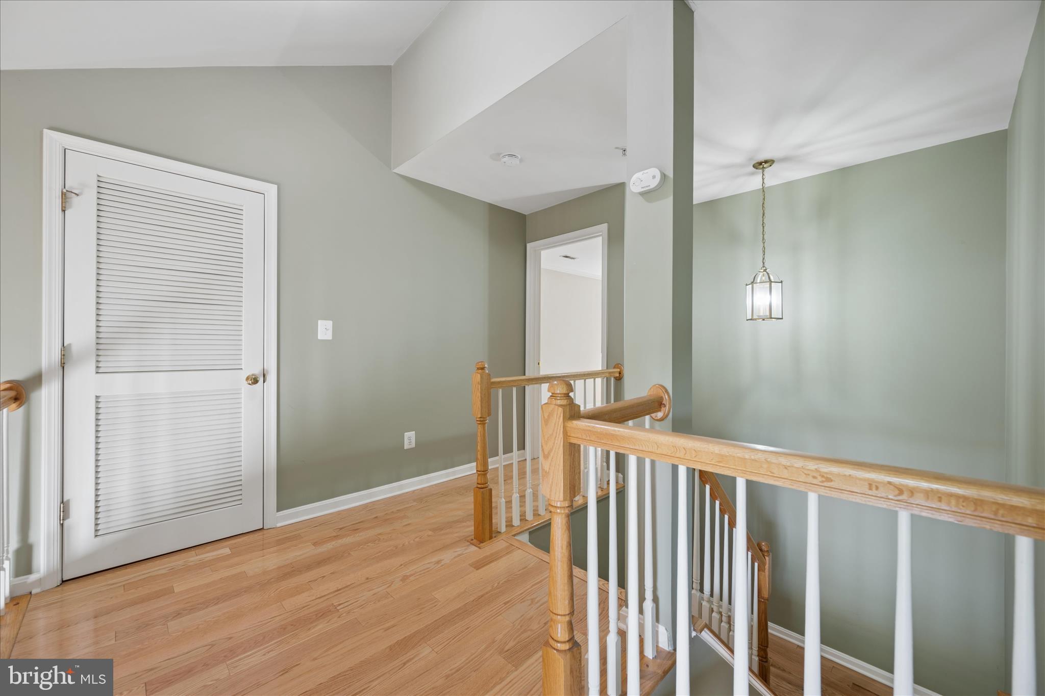 CLOVERLEAF CENTER - Residential