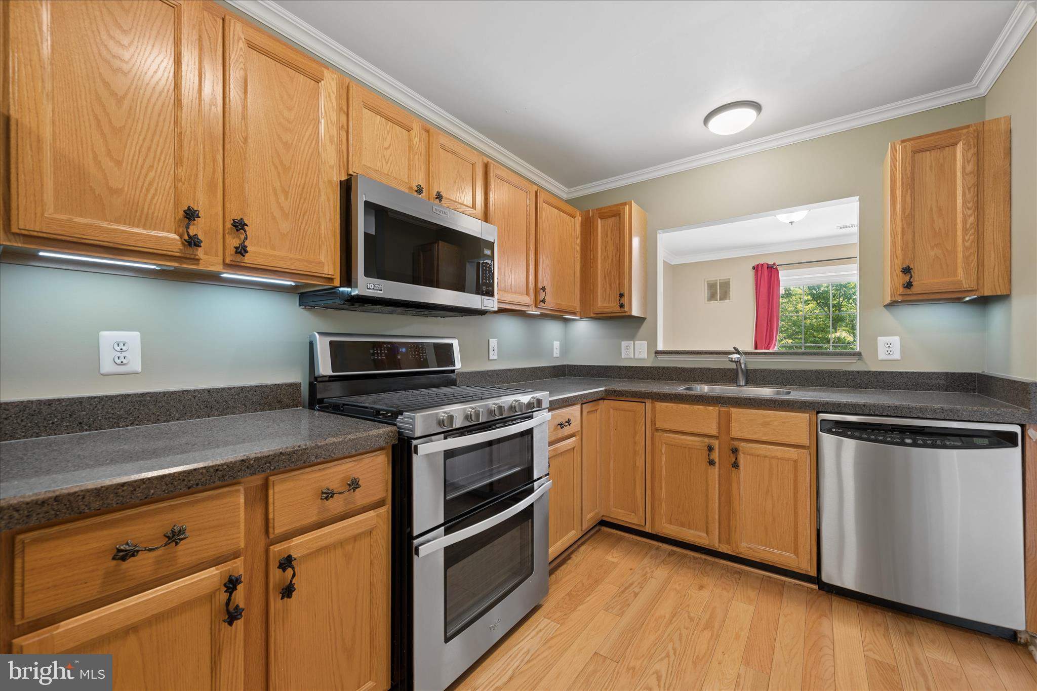 CLOVERLEAF CENTER - Residential
