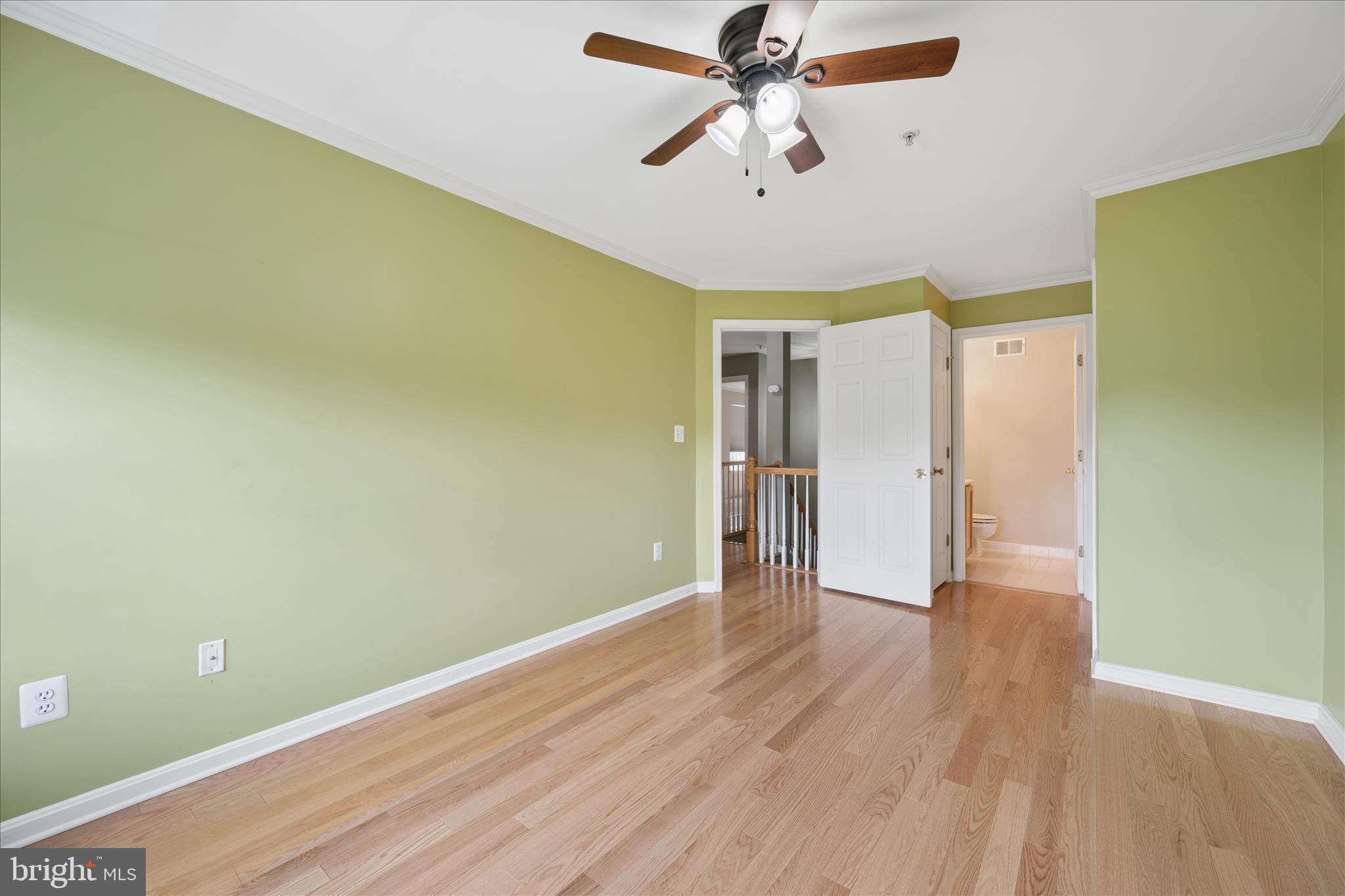 CLOVERLEAF CENTER - Residential