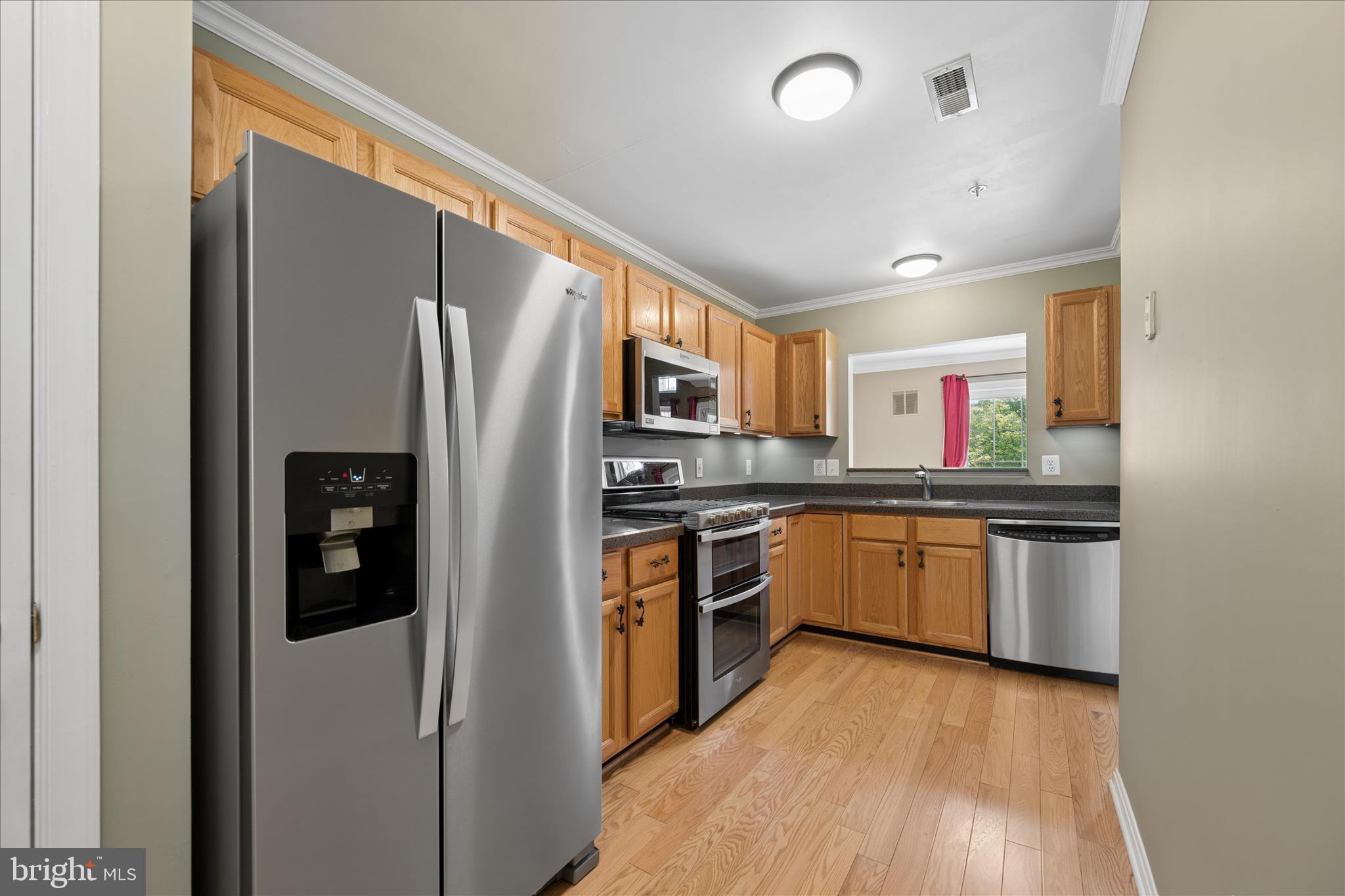CLOVERLEAF CENTER - Residential
