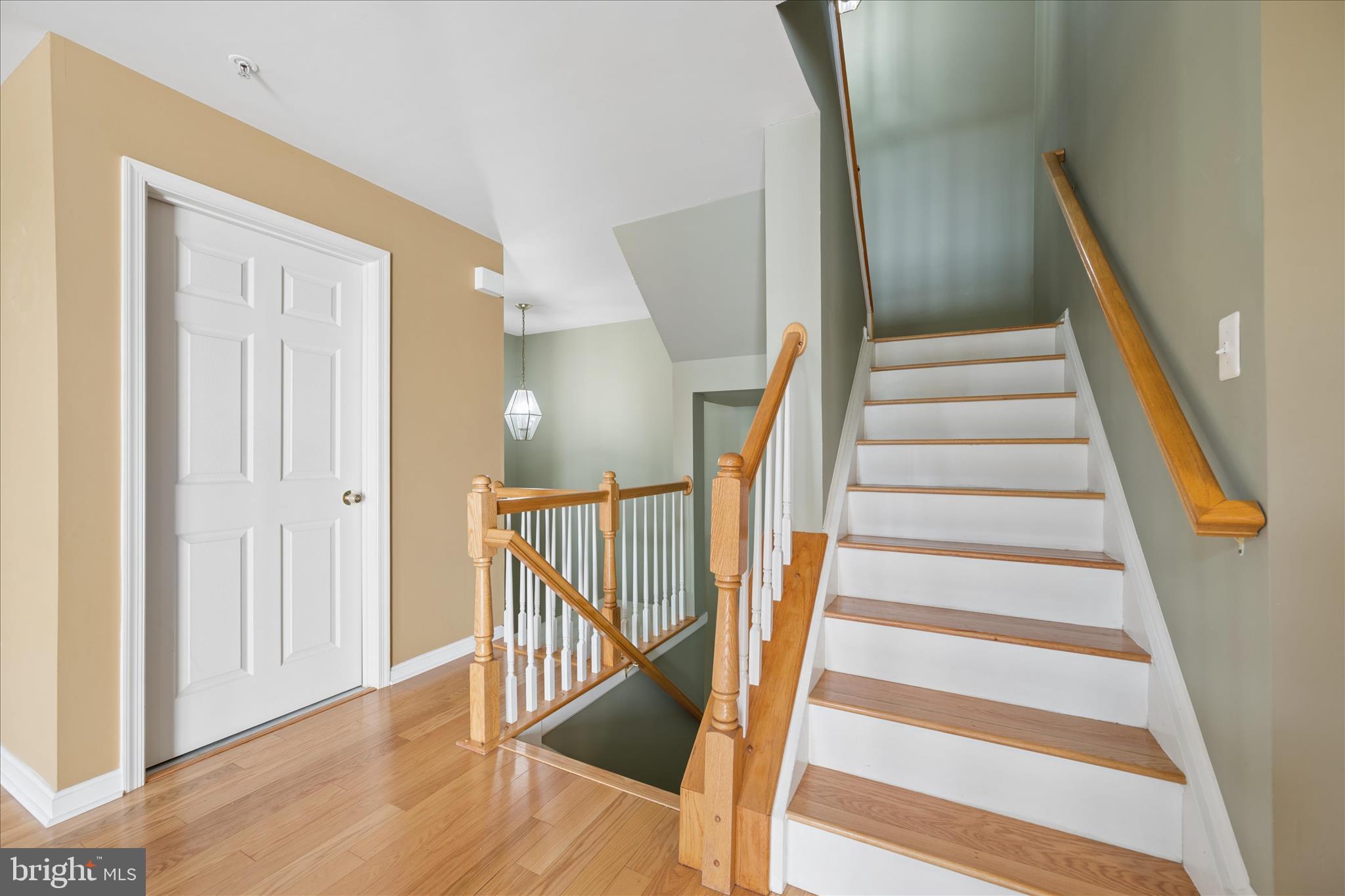 CLOVERLEAF CENTER - Residential