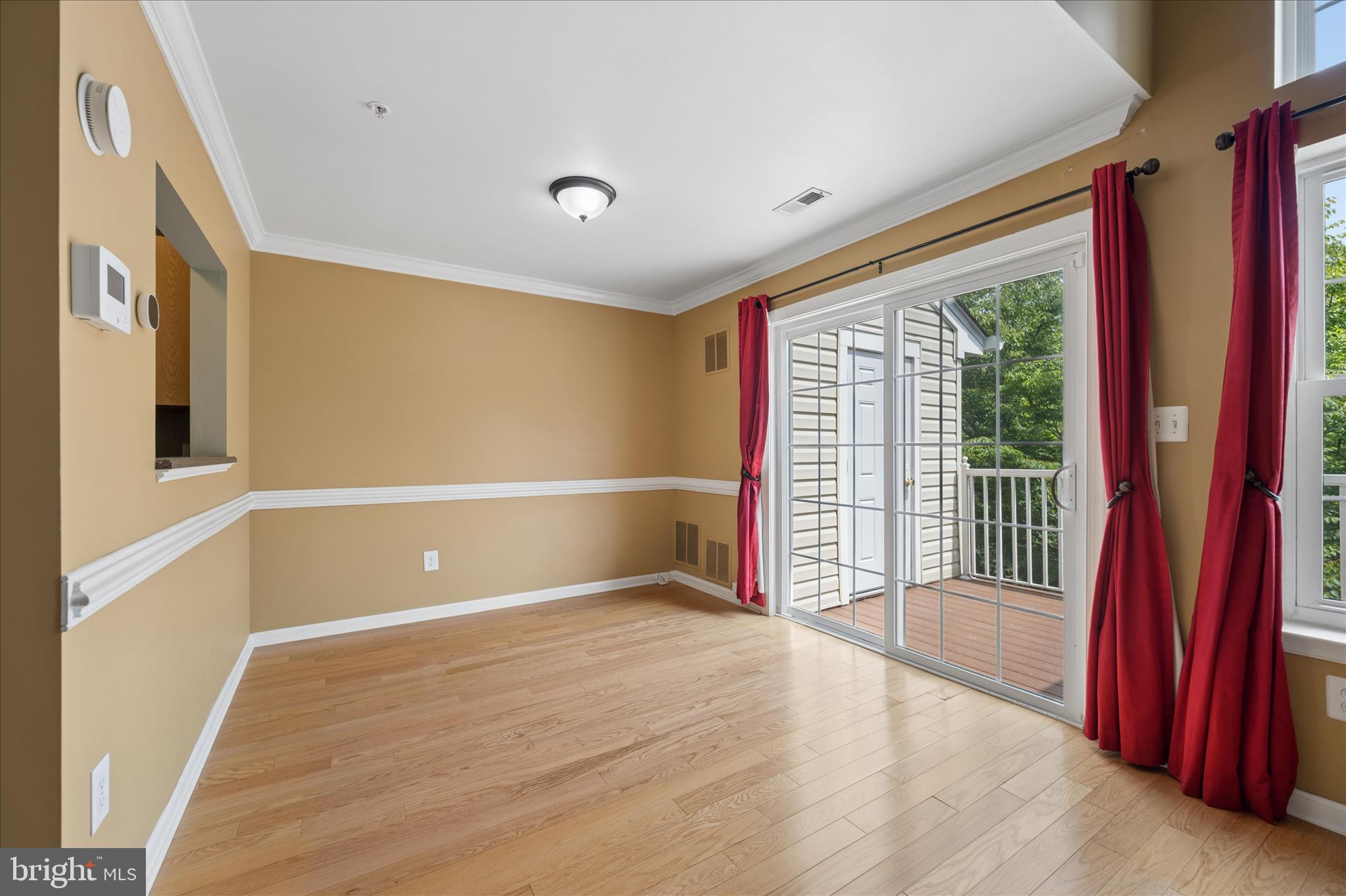 CLOVERLEAF CENTER - Residential