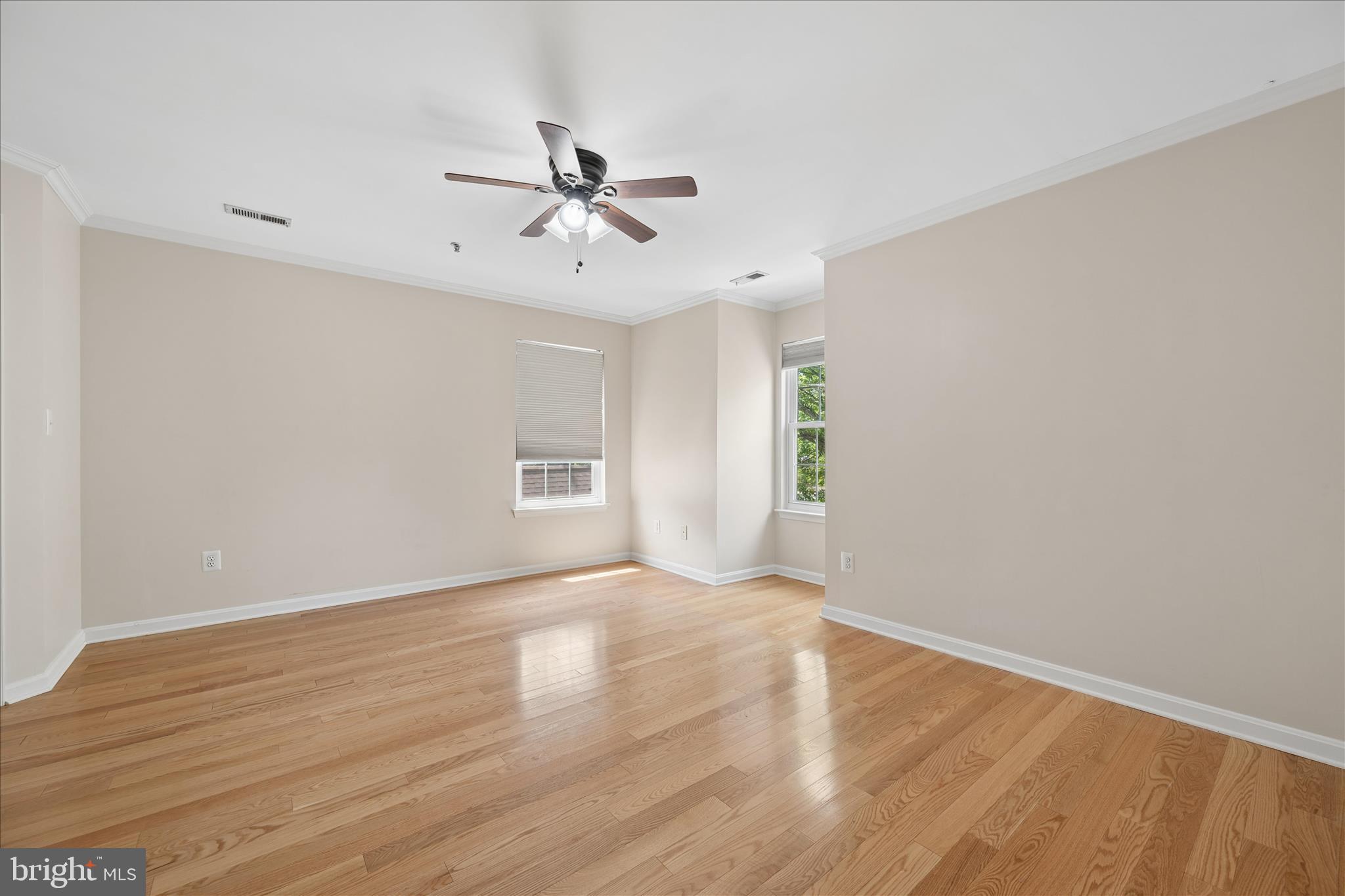CLOVERLEAF CENTER - Residential