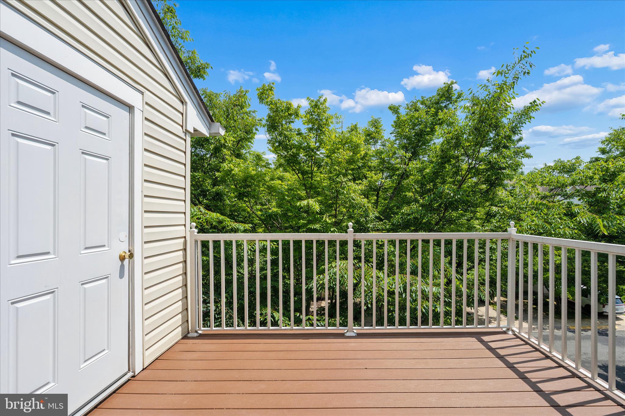 CLOVERLEAF CENTER - Residential