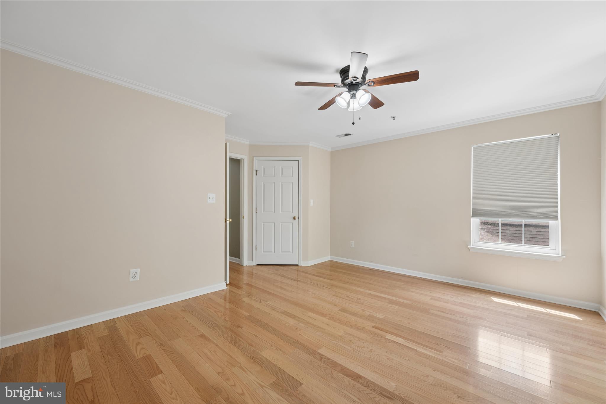 CLOVERLEAF CENTER - Residential