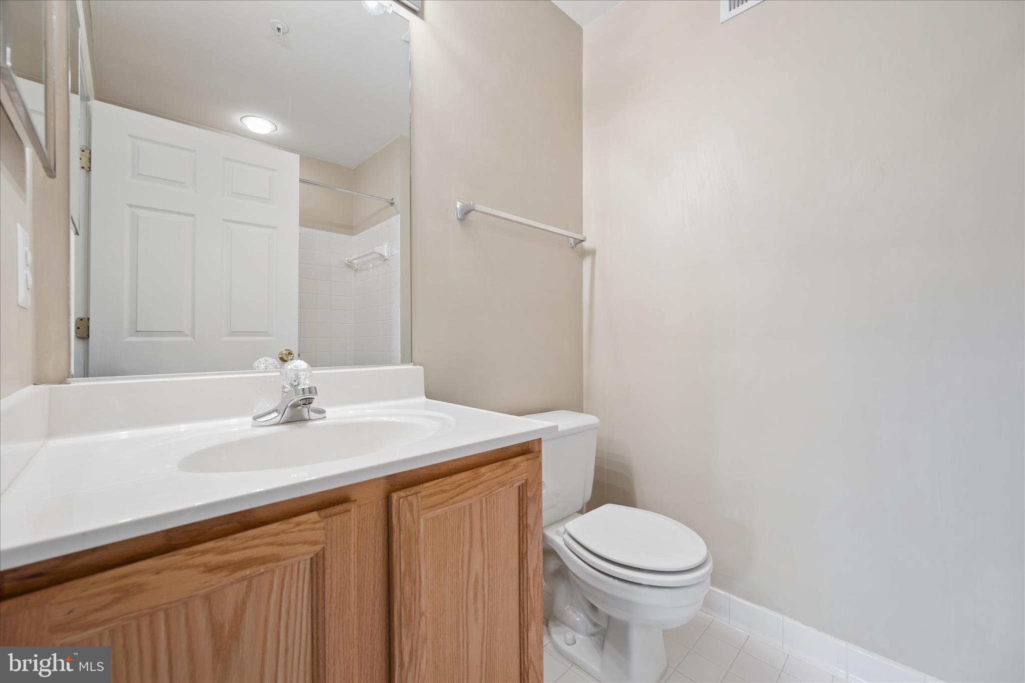 CLOVERLEAF CENTER - Residential