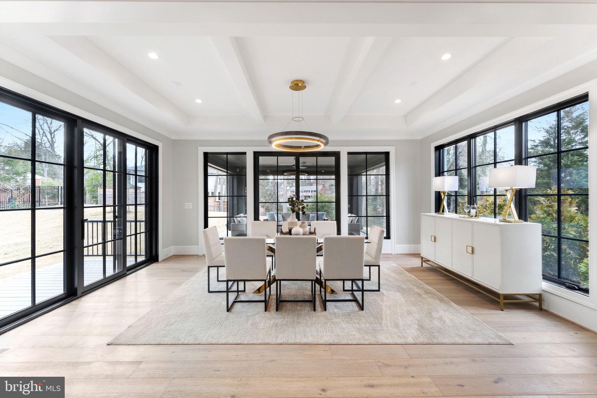 COUNTRY CLUB HILLS - Residential