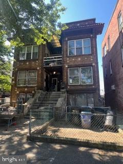 FELTONVILLE - Residential Income