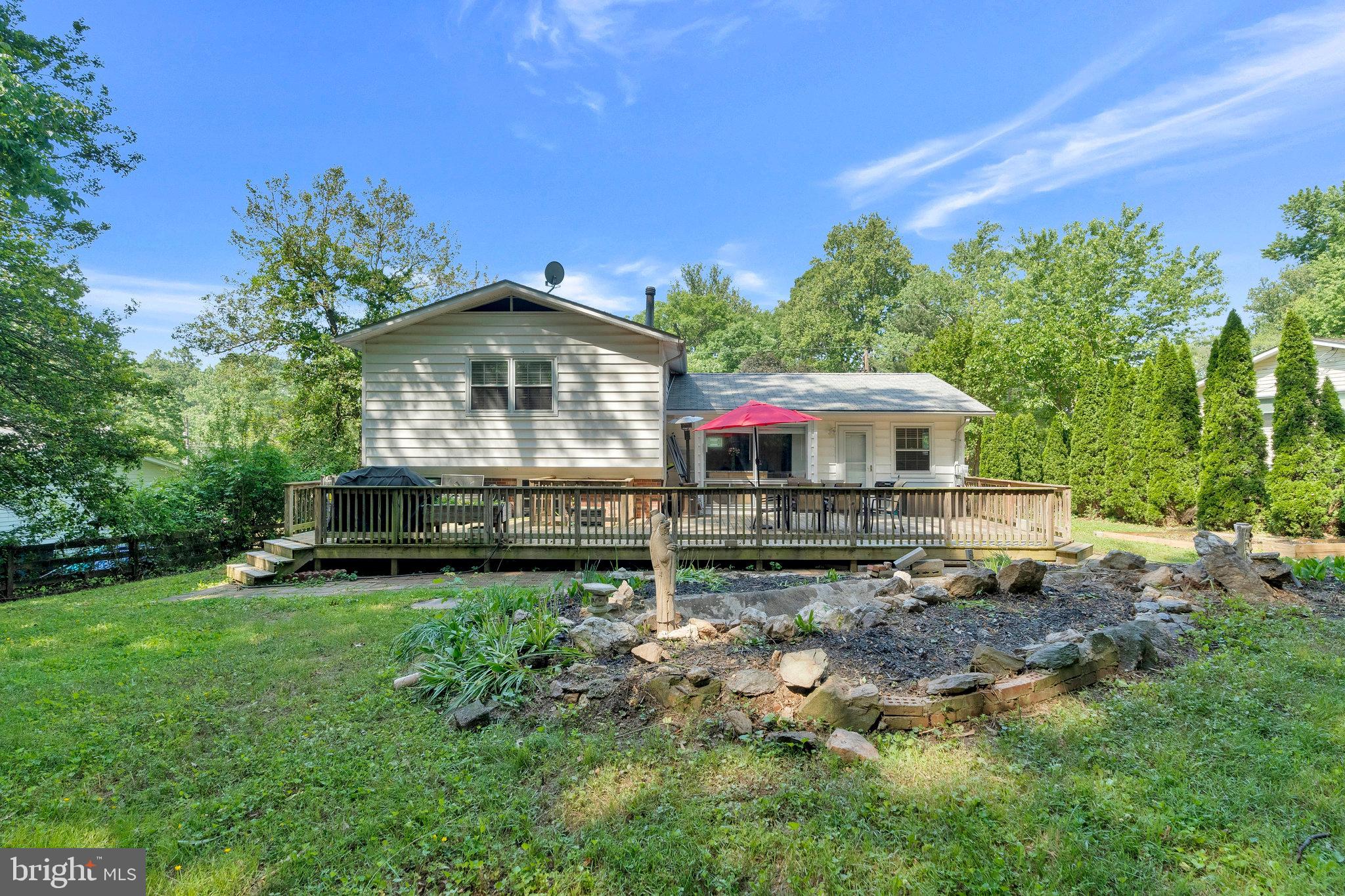 FAIRFAX VILLA - Residential