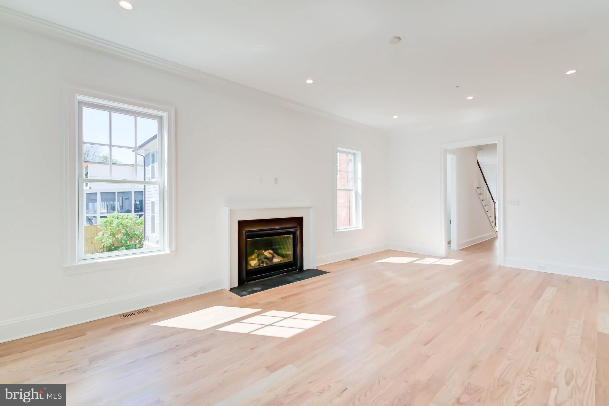 CHEVY CHASE - Residential
