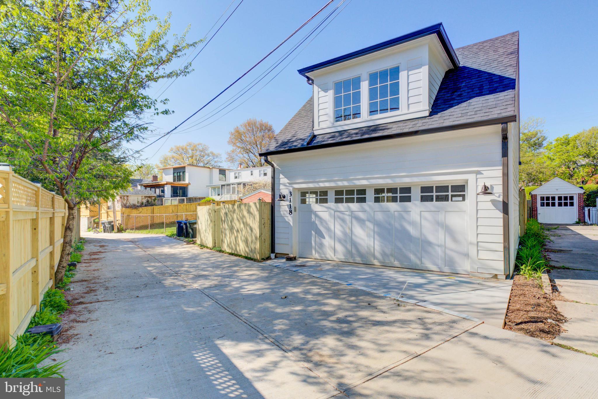 CHEVY CHASE - Residential