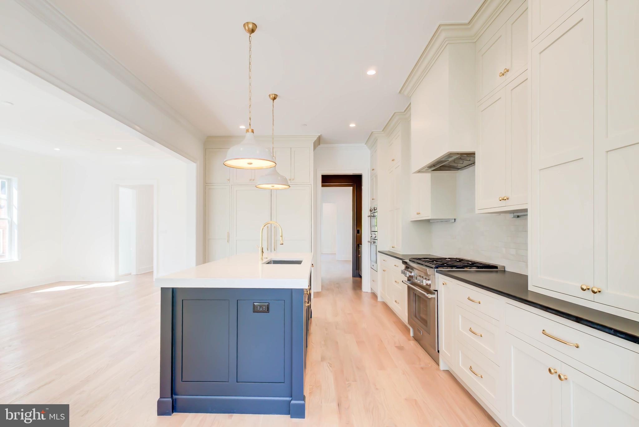 CHEVY CHASE - Residential