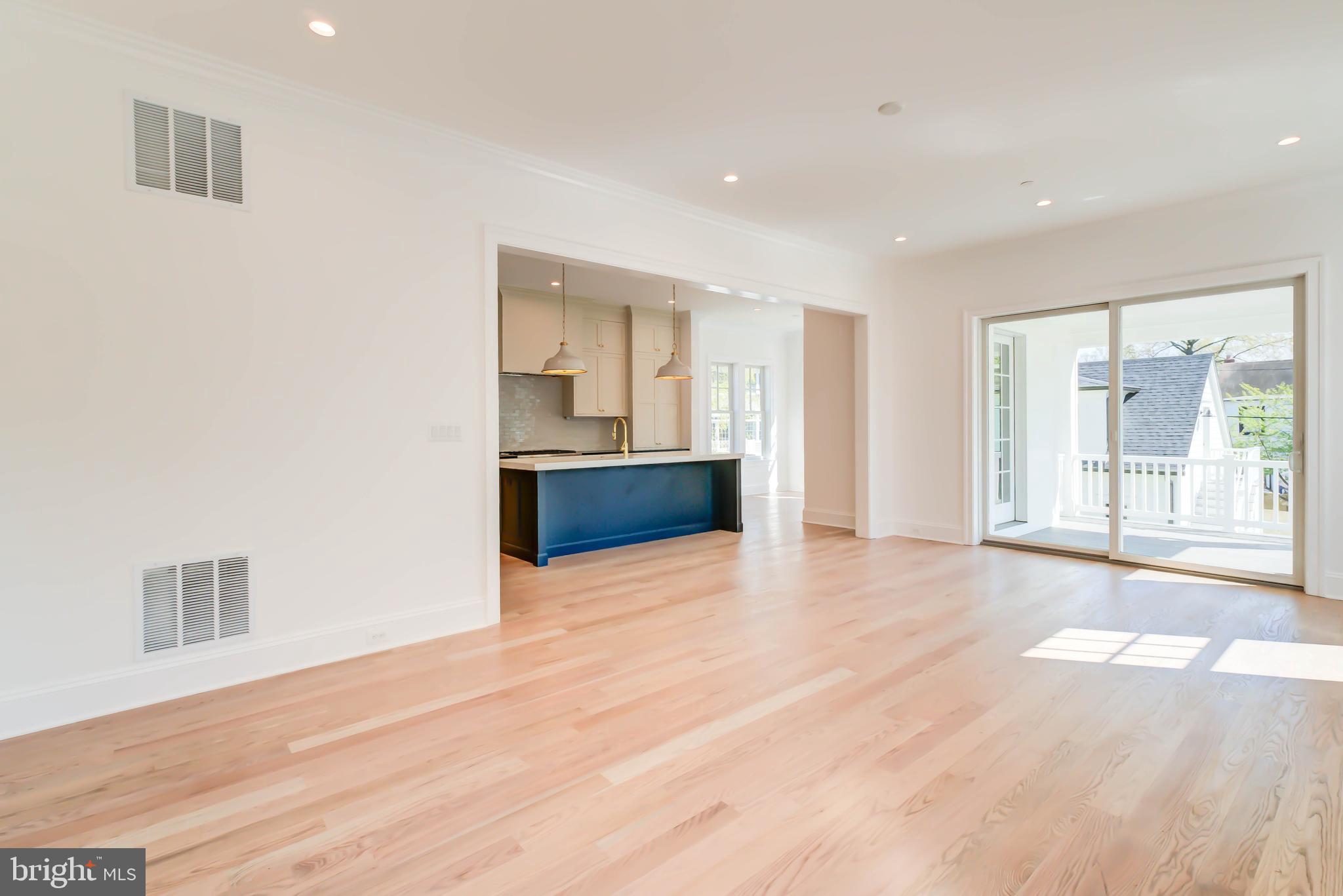 CHEVY CHASE - Residential