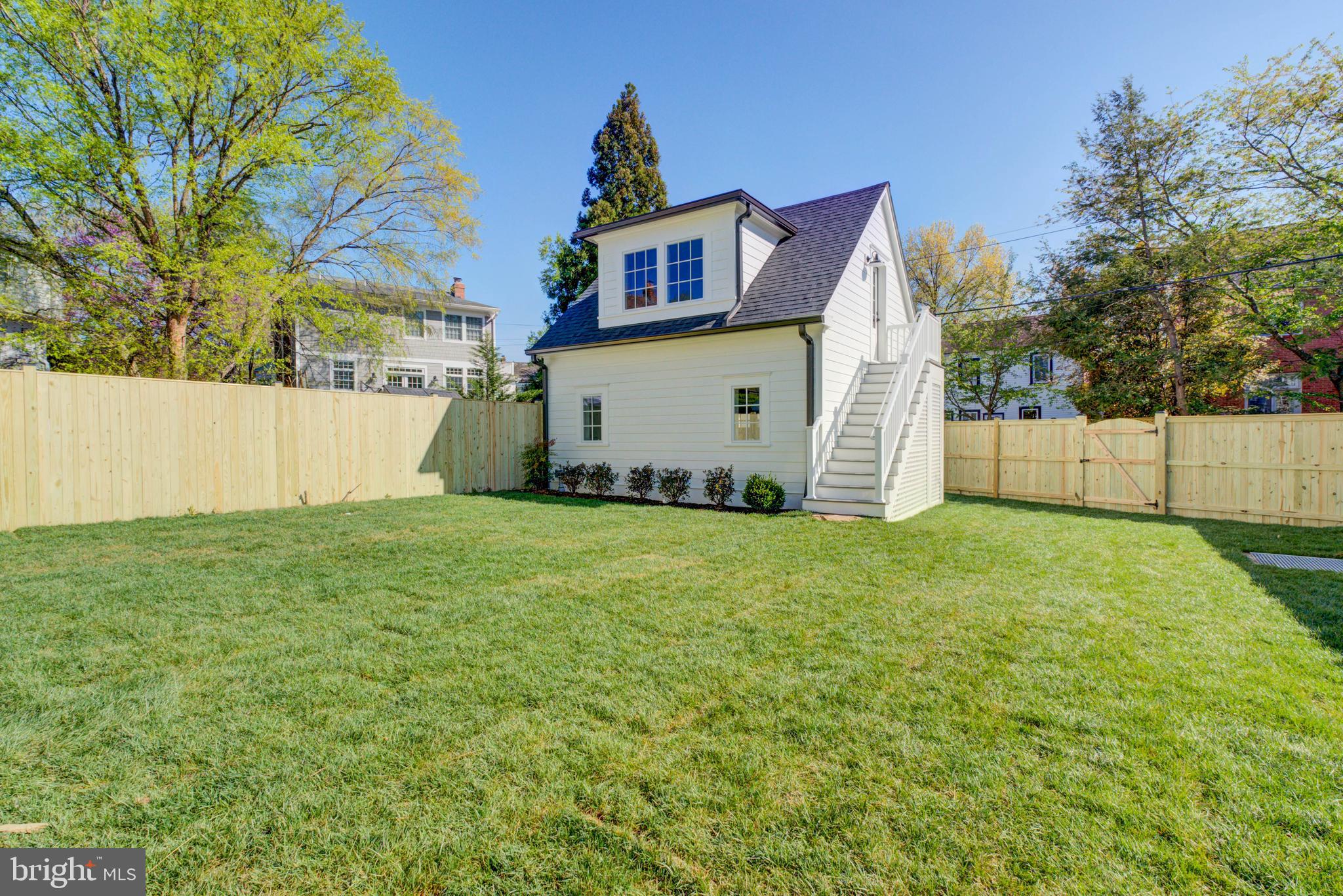 CHEVY CHASE - Residential