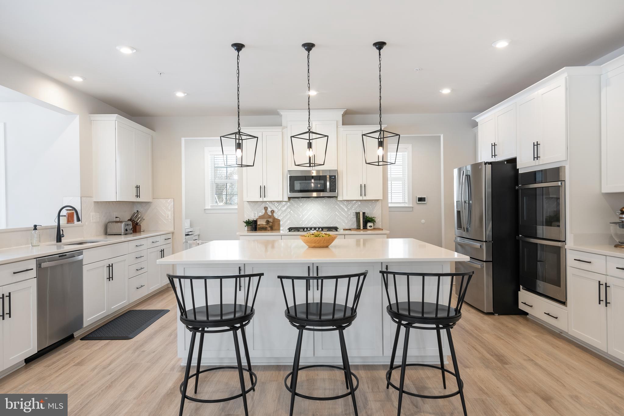 MARLBORO RIDING & POINTE - Residential