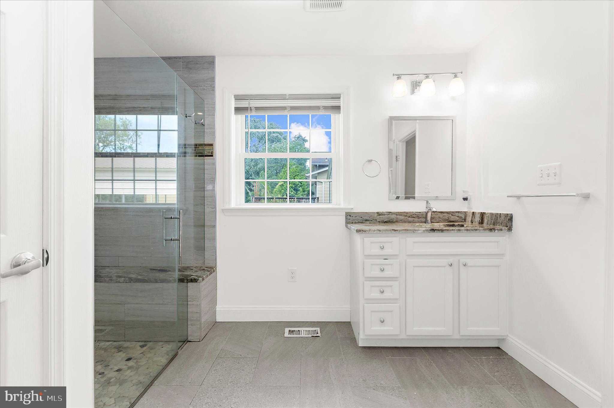 OAKDALE - Residential