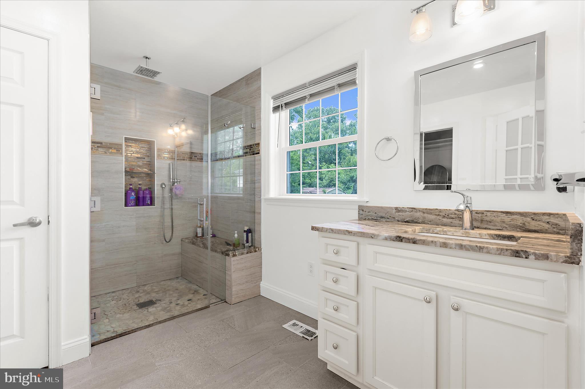 OAKDALE - Residential