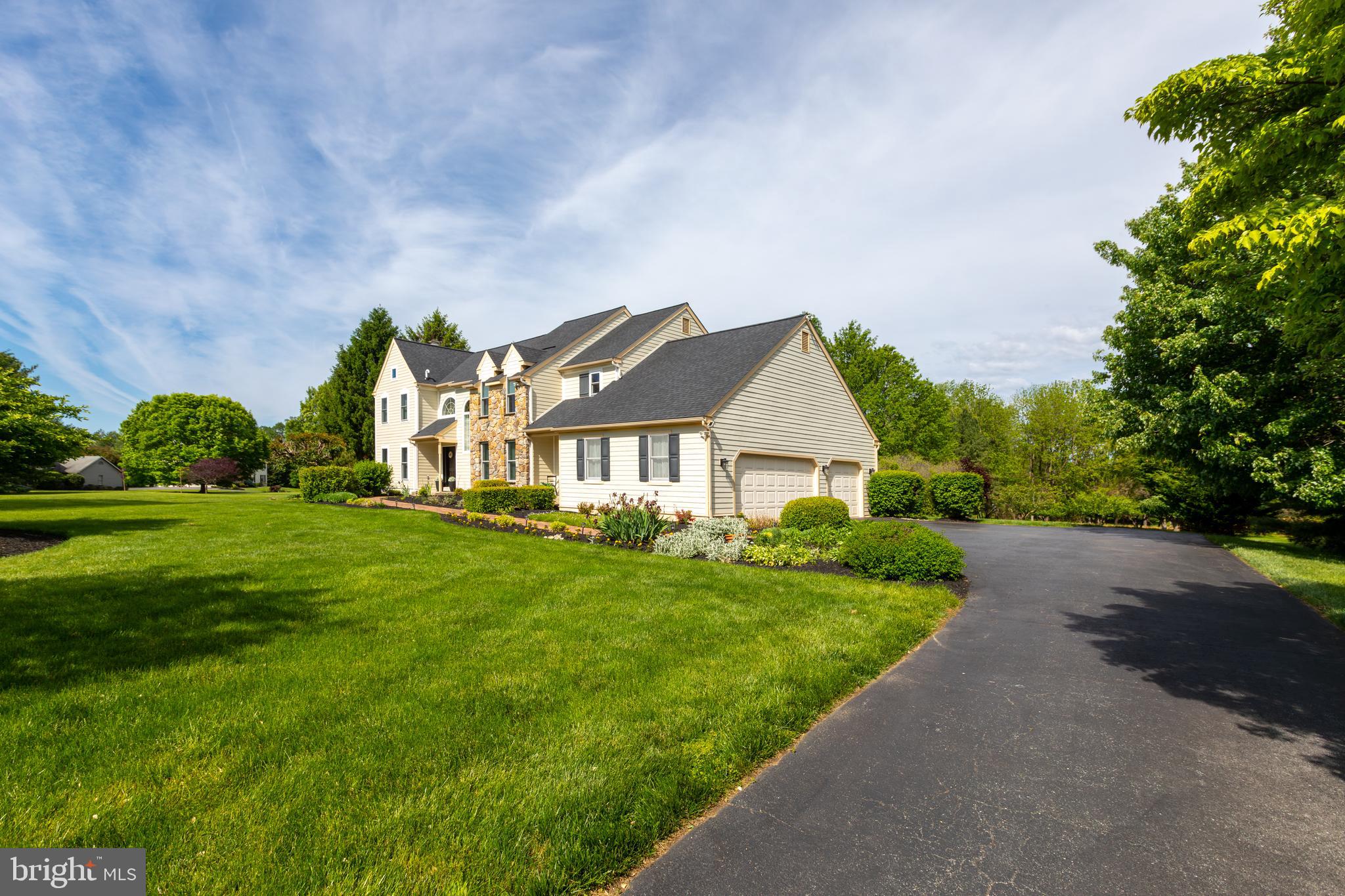 HICKORY HILL - Residential