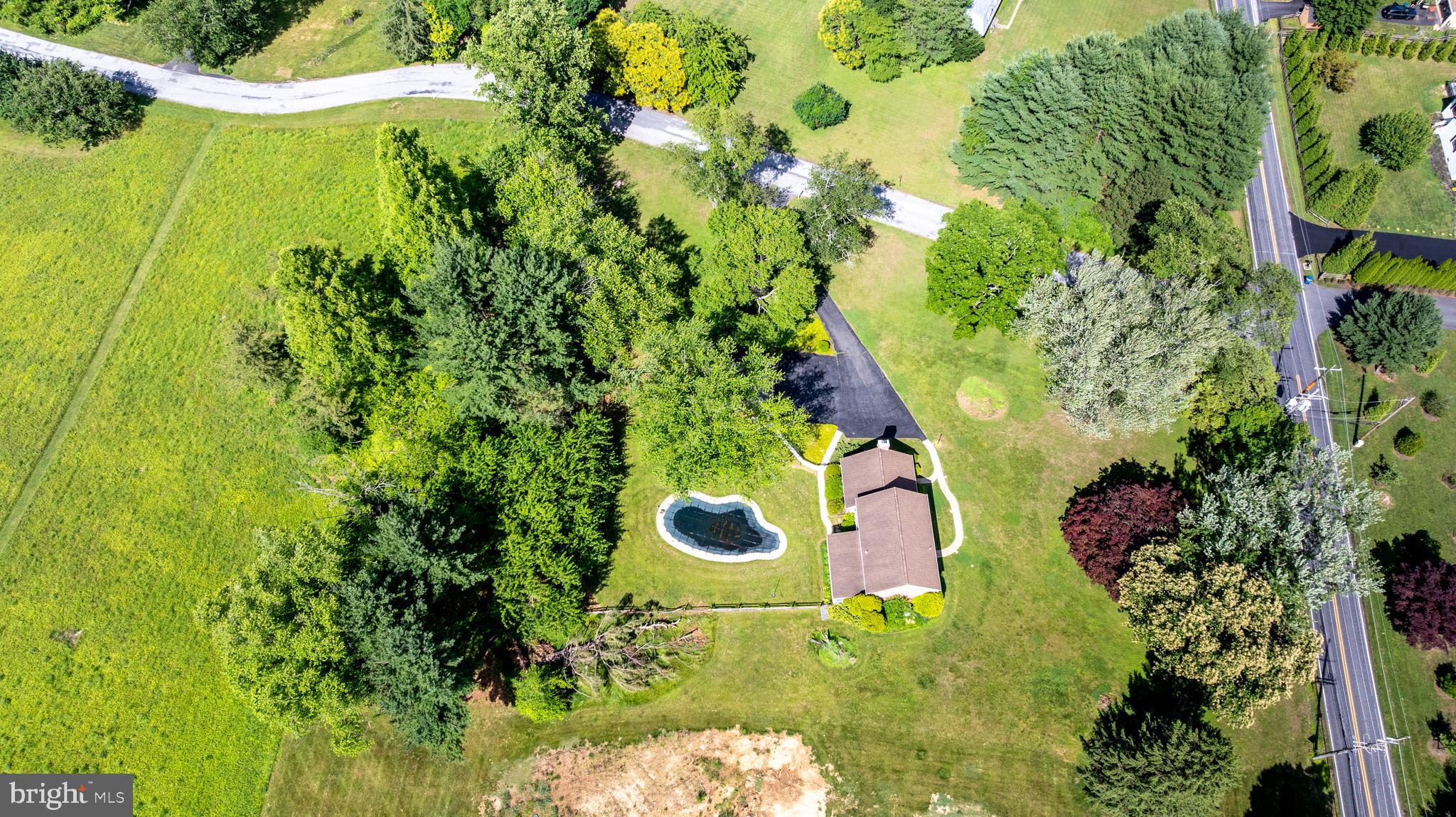 HAMORTON WOODS - Residential