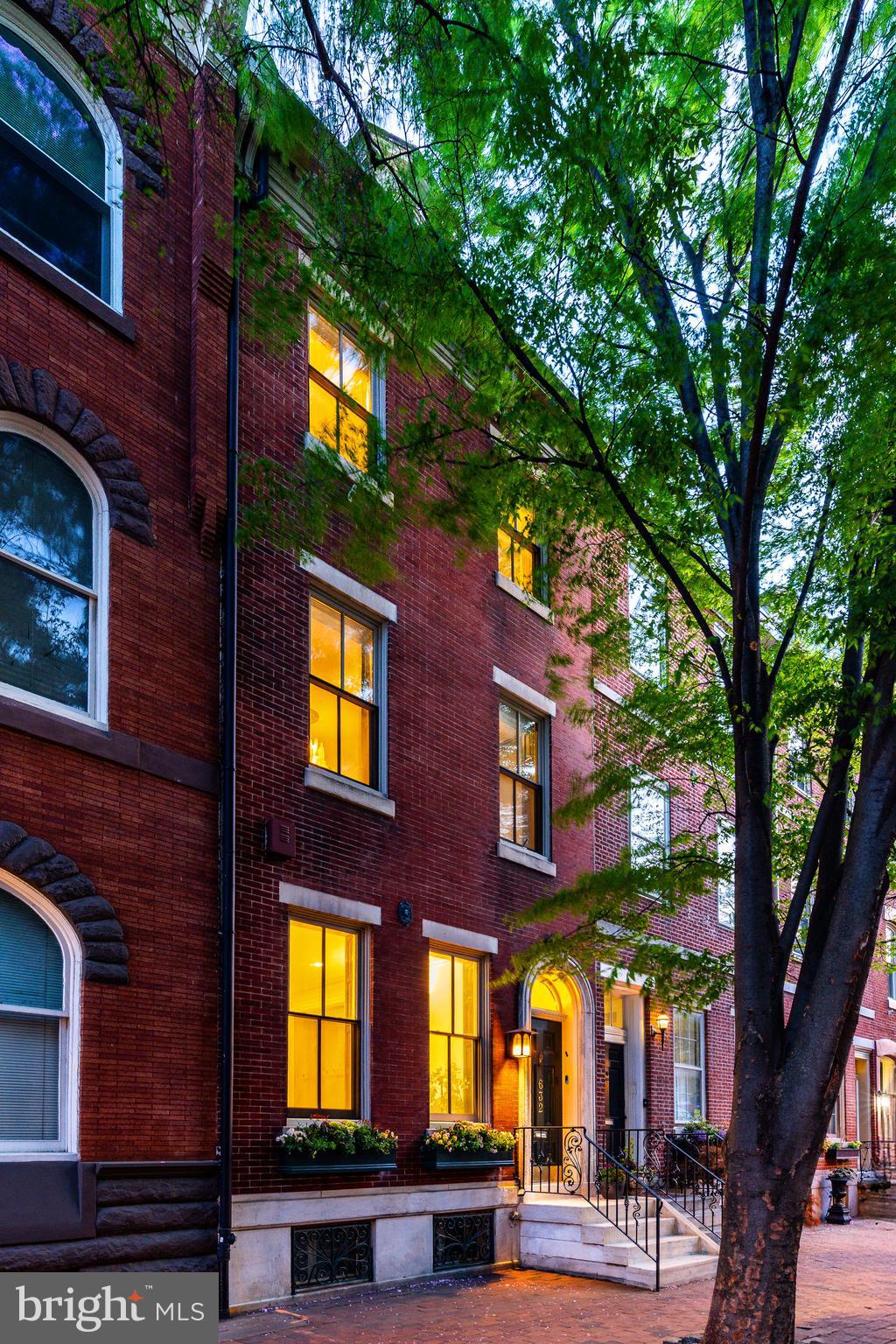 SOCIETY HILL - Residential