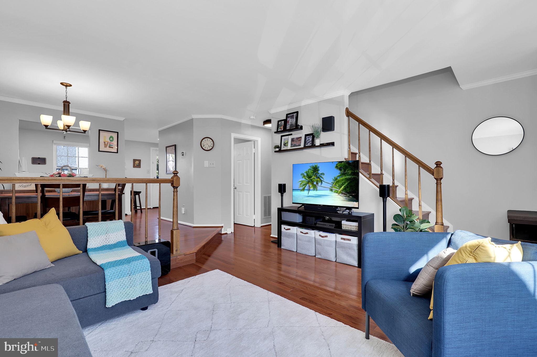 GUNNERS LAKE VILLAGE - Residential