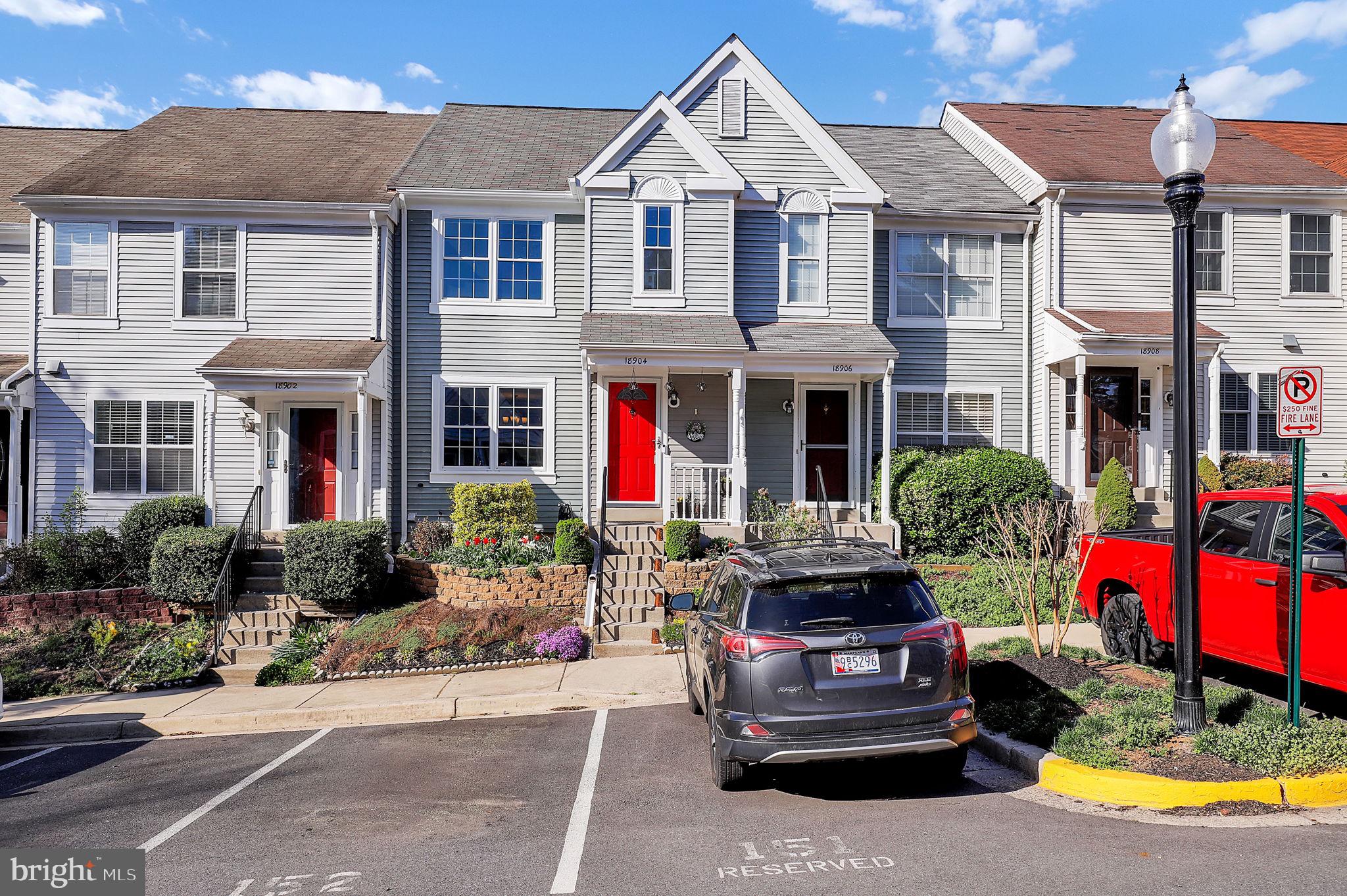 GUNNERS LAKE VILLAGE - Residential