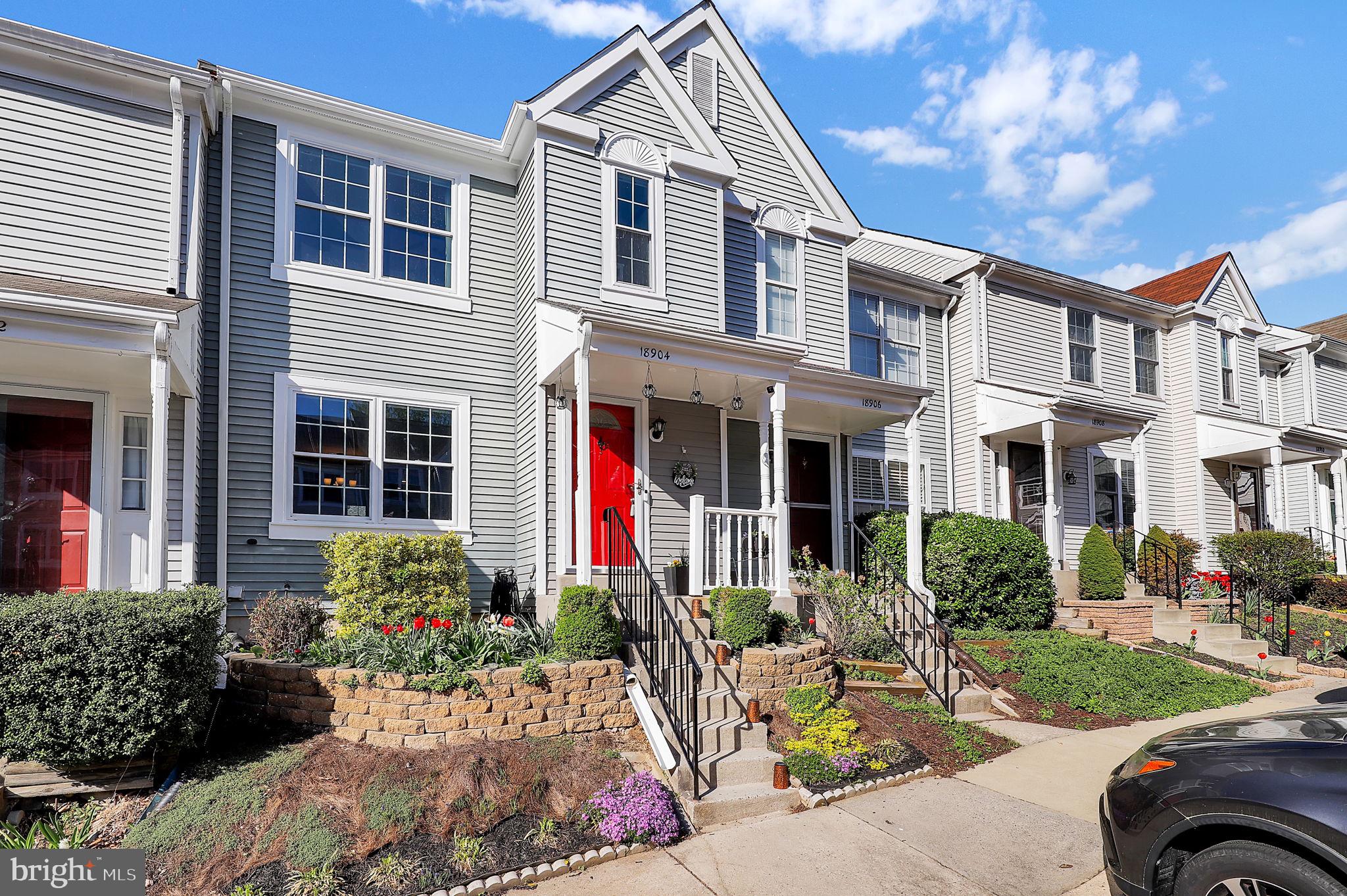 GUNNERS LAKE VILLAGE - Residential