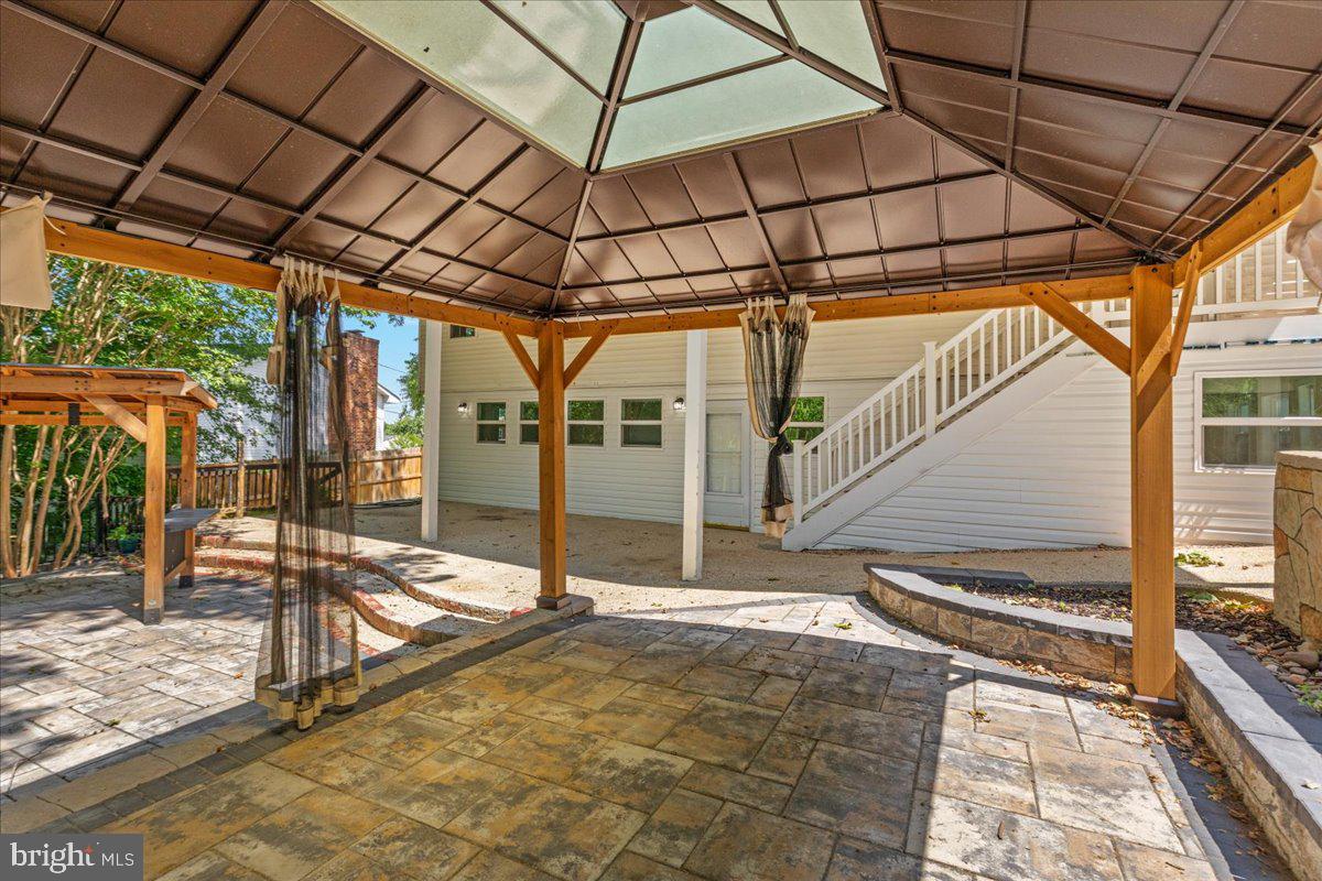 FOREST KNOLLS 03 - Residential