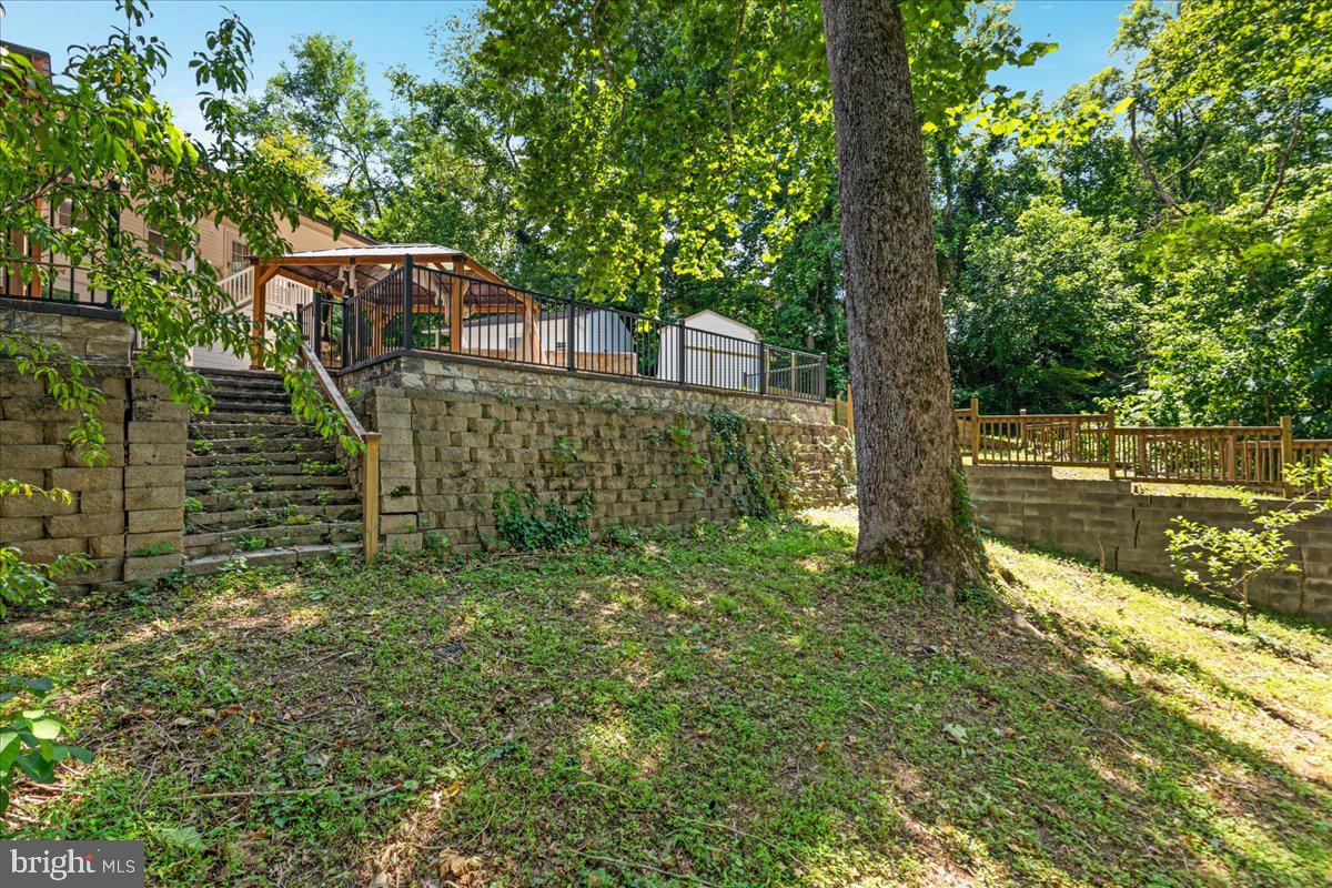 FOREST KNOLLS 03 - Residential