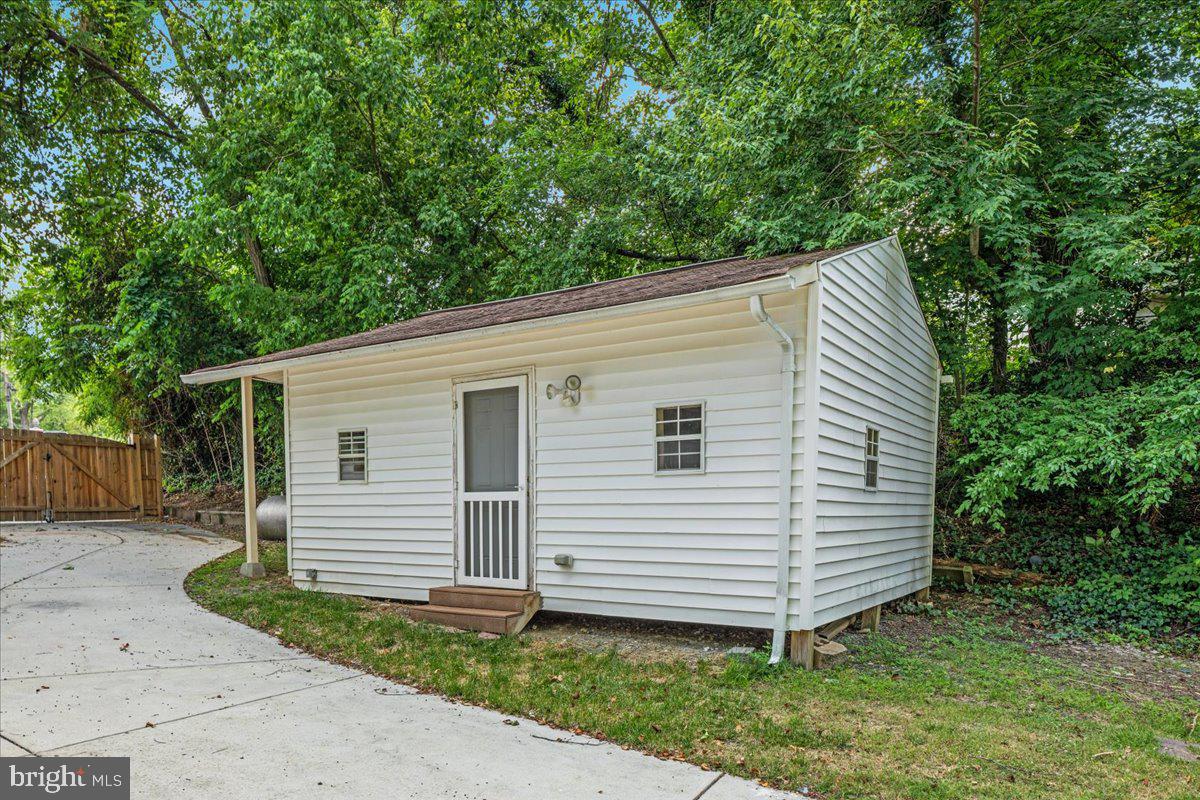 FOREST KNOLLS 03 - Residential