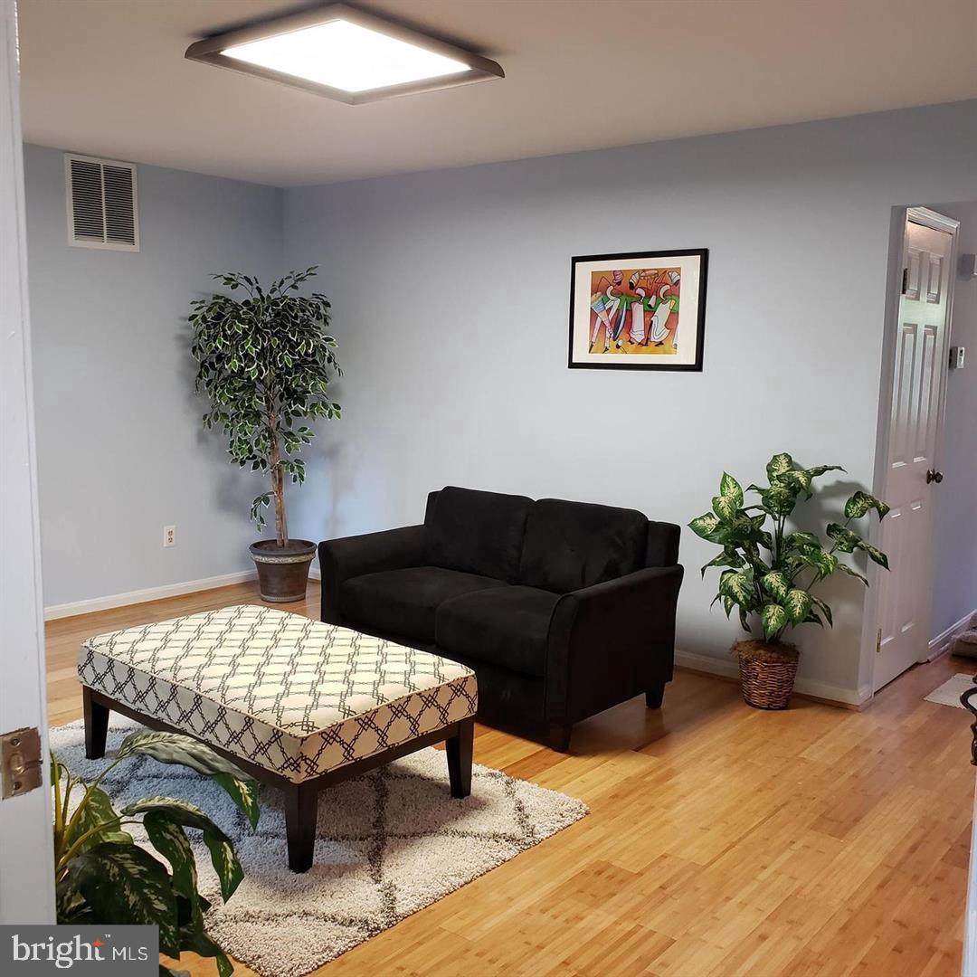 CLARKS RUN - Residential
