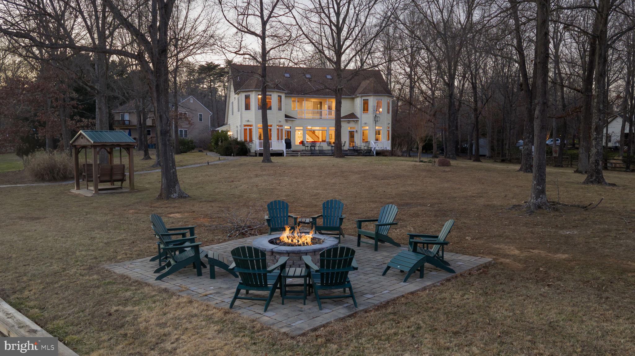 TALL PINES - Residential