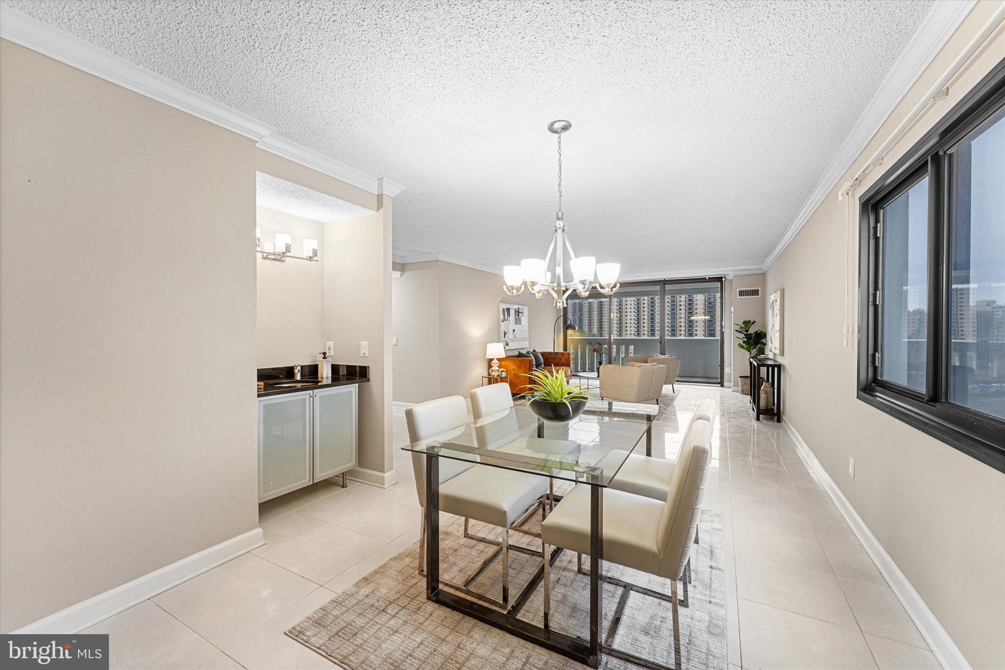 ALEXANDRIA KNOLLS - Residential