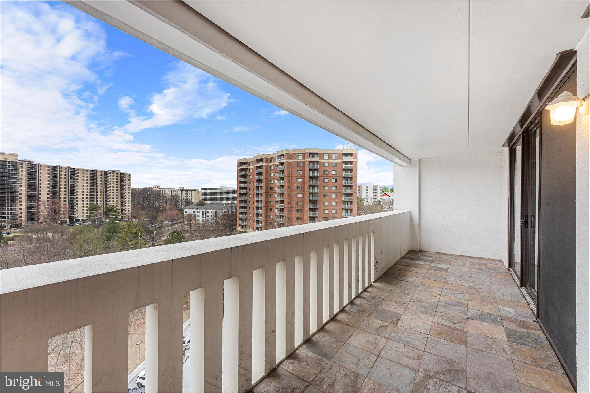 ALEXANDRIA KNOLLS - Residential
