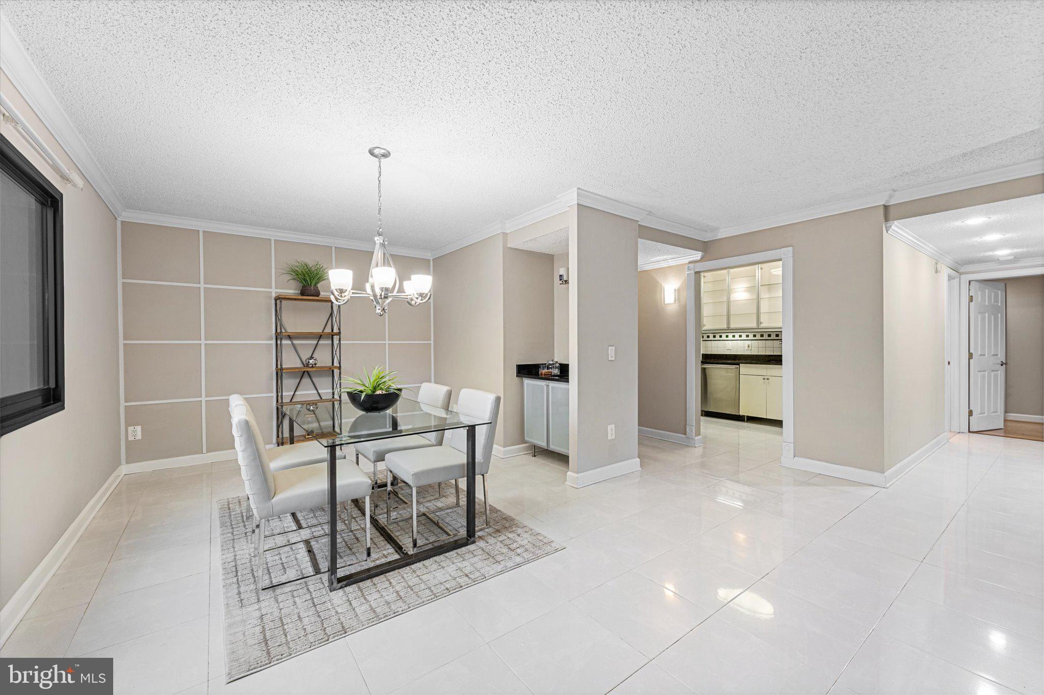 ALEXANDRIA KNOLLS - Residential