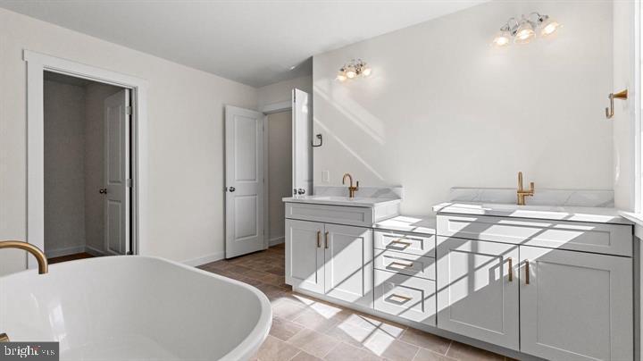 BISHOP WOODS - Residential