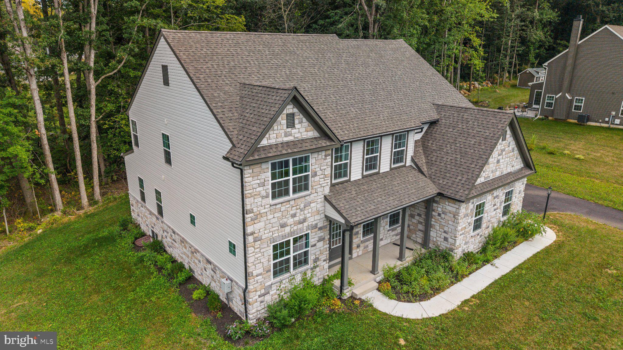BISHOP WOODS - Residential