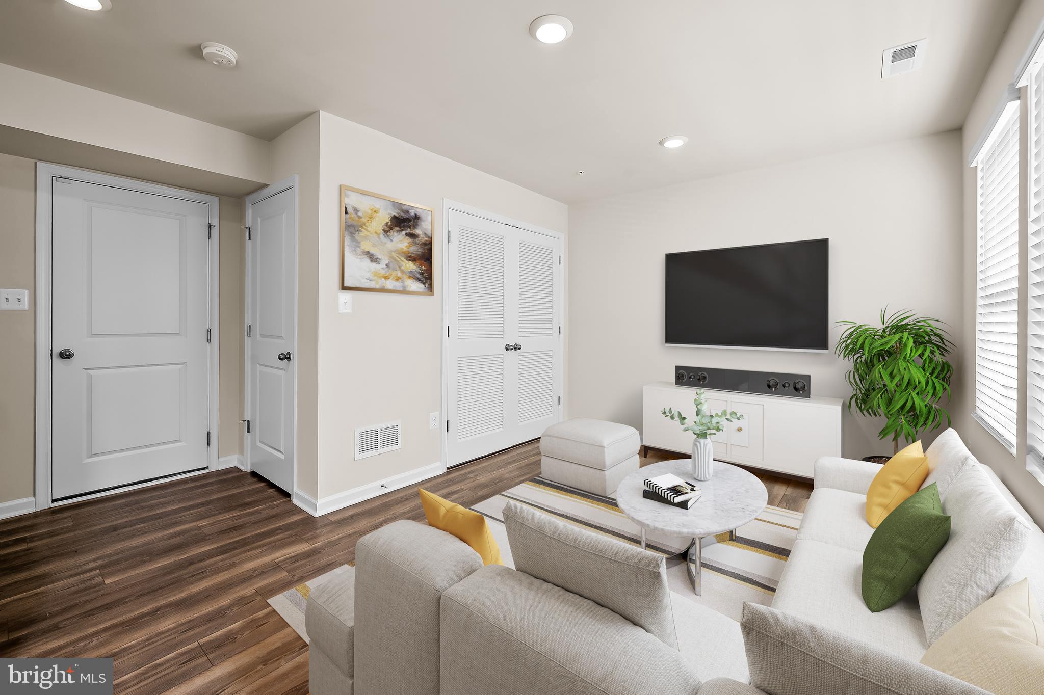 BREWERS HILL - Residential