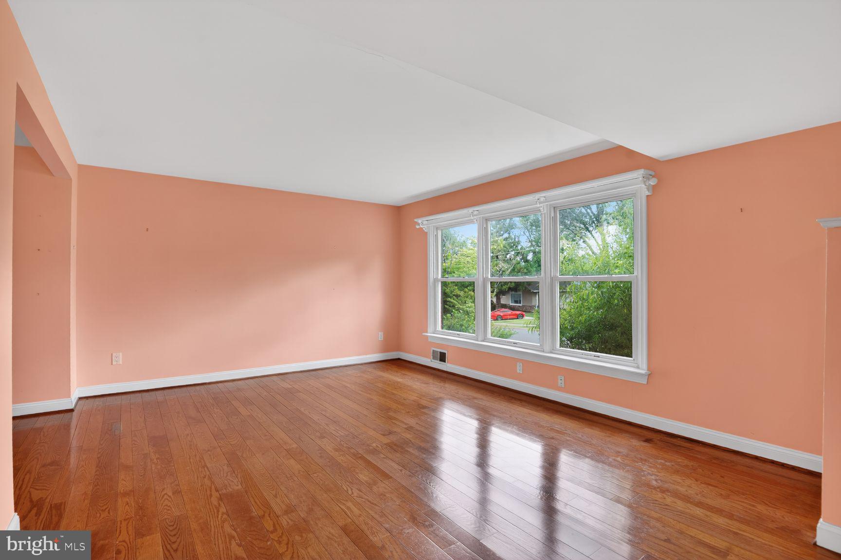 DUNN LORING WOODS - Residential
