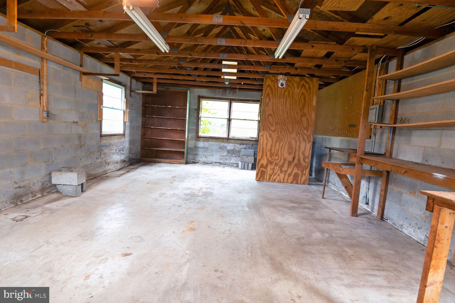 DUNN LORING WOODS - Residential