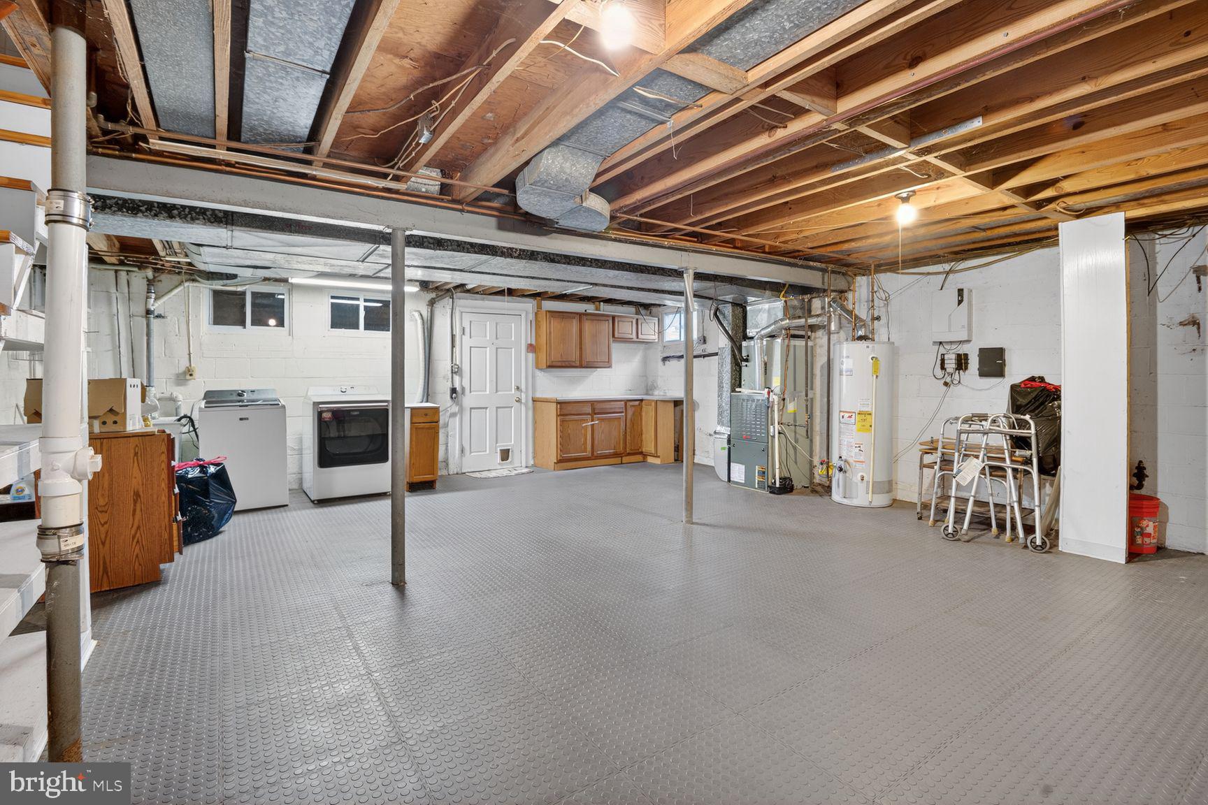 DUNN LORING WOODS - Residential