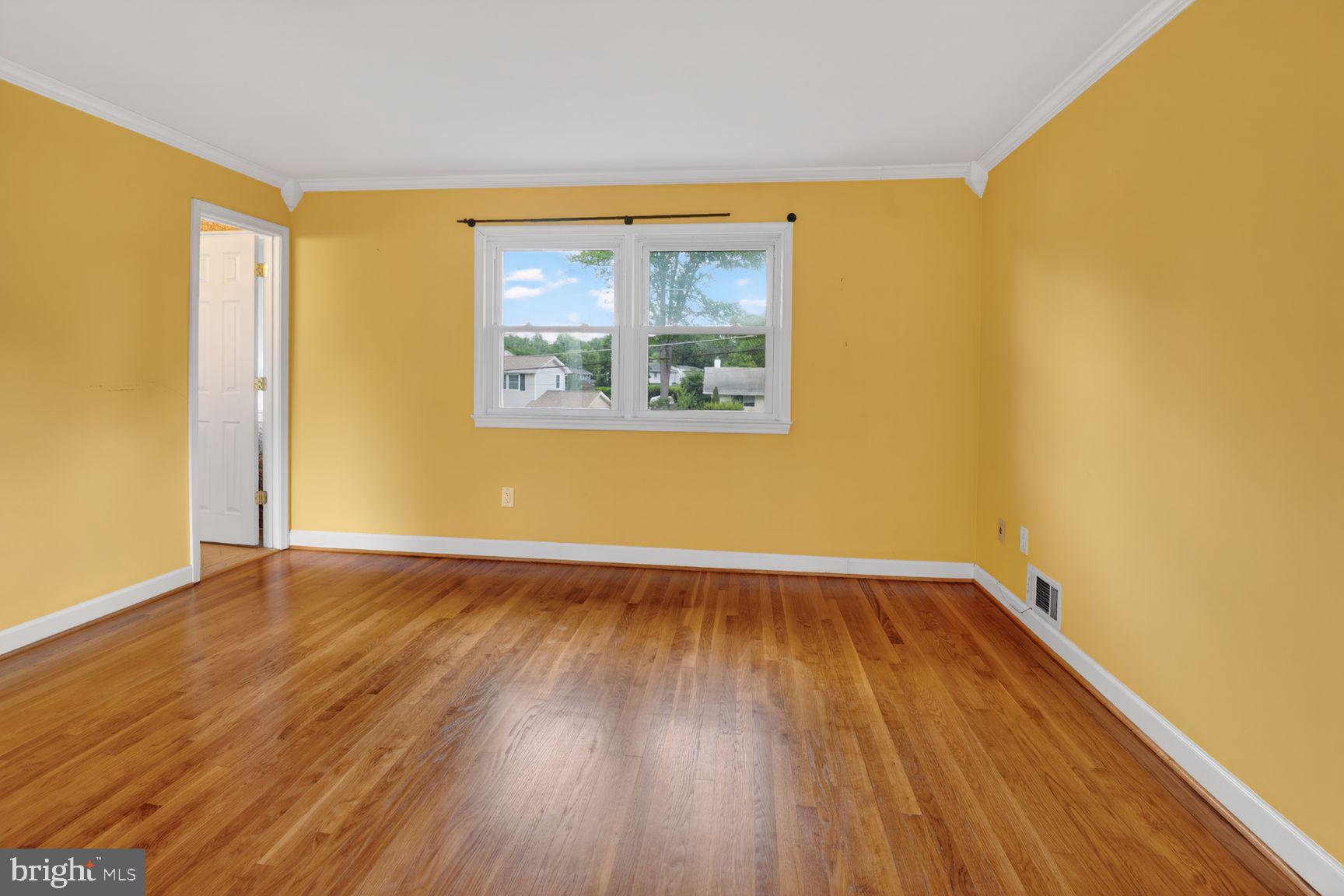 DUNN LORING WOODS - Residential